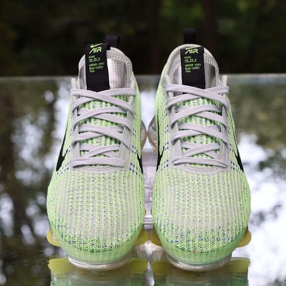 Nike Air VaporMax Flyknit 3 Light Silver Volt - Picture 7 of 13